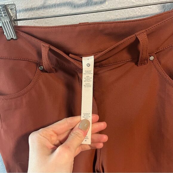 Lululemon City Sleek 5 Pocket 7/8 Pant
Dark Terracotta - Picture 6 of 12